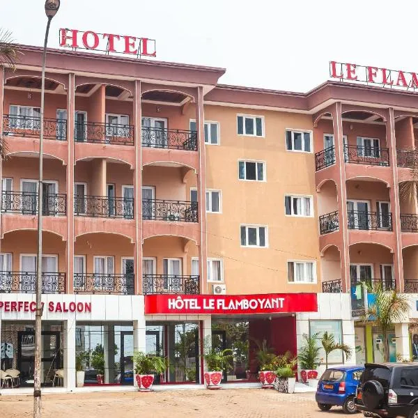 flamboyant hôtel, hotel v destinaci Yaoundé