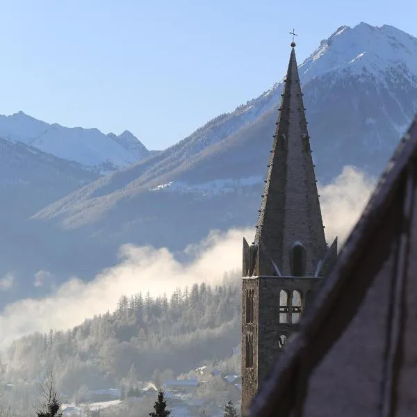 Ferme rénovée Serre Chevalier, hotel in Saint-Chaffrey