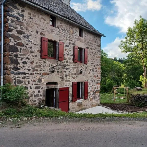 Chavagnac - Lou Cantou des randonneurs, hotel u gradu 'Neussargues en Pinatelle'