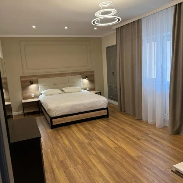 Ricco guest house, hotel sa Bishkek