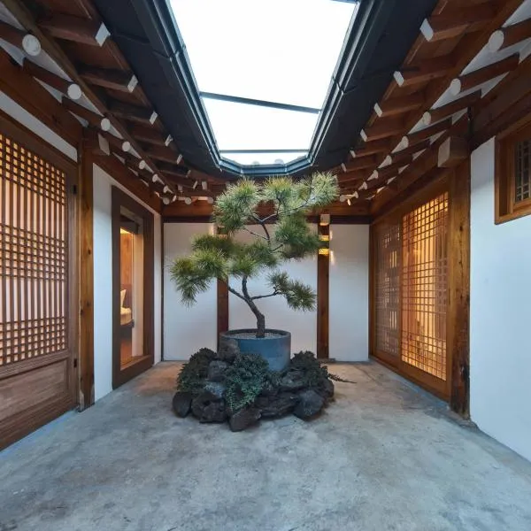 Lurury Hanok Stay Reflection, hotel v Soulu