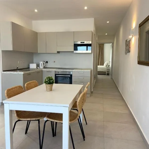 Swieqi Malaika New Penthouse 10, hotel in Is-Swieqi