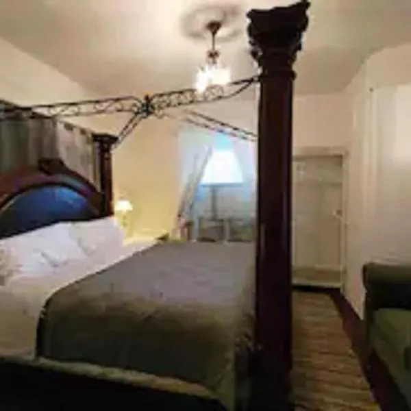 Easy UW, Downtown Access, hotel in Seattle