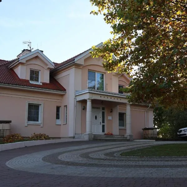 Rezydencja Pod Platanem, hotel v destinaci Smardzowice