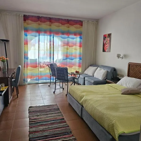 Domina Coral Bay Sea View Studio with Kitchenette, hotel in Sharm El Sheikh