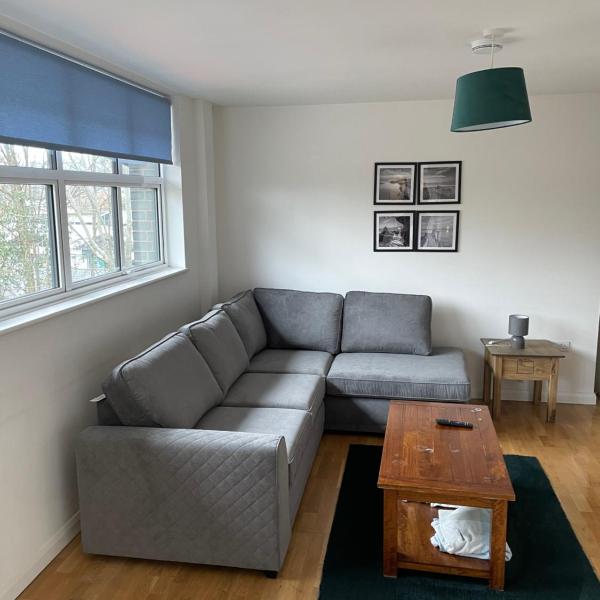 2 Bed city centre flat, Bath