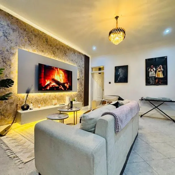 Home2Suite by Veronica Buziga, Munyonyo- Luxury with Netflix, Wi-Fi, & Free Parking, hotell i Kampala