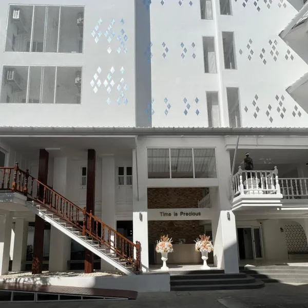 VELA Korat Hotel & Cafe', hotel in Nakhon Ratchasima