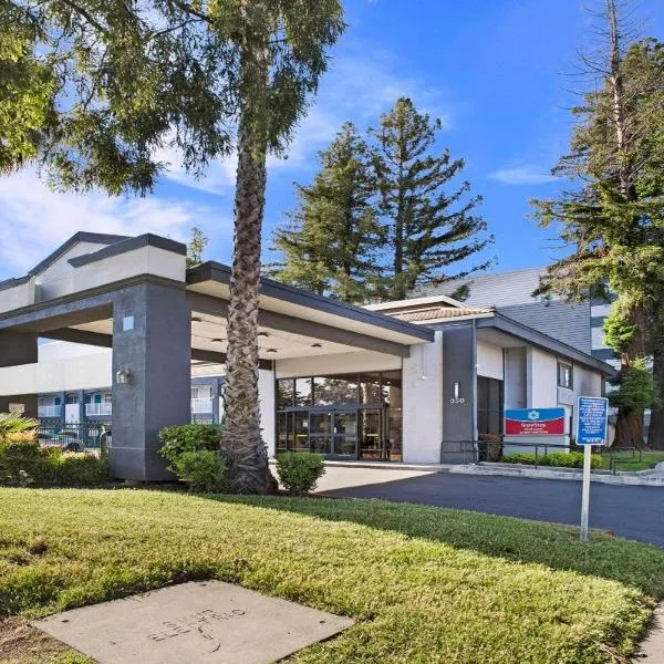 SureStay Plus Hotel by Best Western Sacramento North, hotel in Sacramento