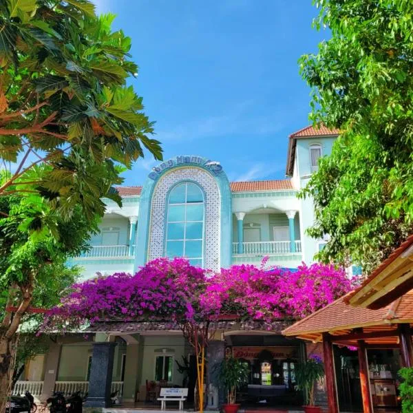 Khách Sạn Đông Nam Á 2, hotel v destinaci Ben Tre