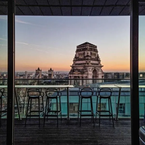 DoubleTree by Hilton Hotel London - Tower of London, hotel in London