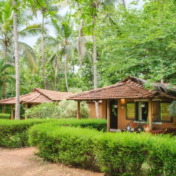 Nature's Nest Eco Resort Goa, Near Dudhsagar Waterfalls, hotel in Molem