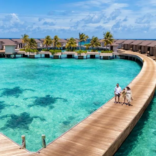 Atmosphere Kanifushi - Premium All Inclusive with Free Transfers，位于拉薇亚妮环礁的酒店