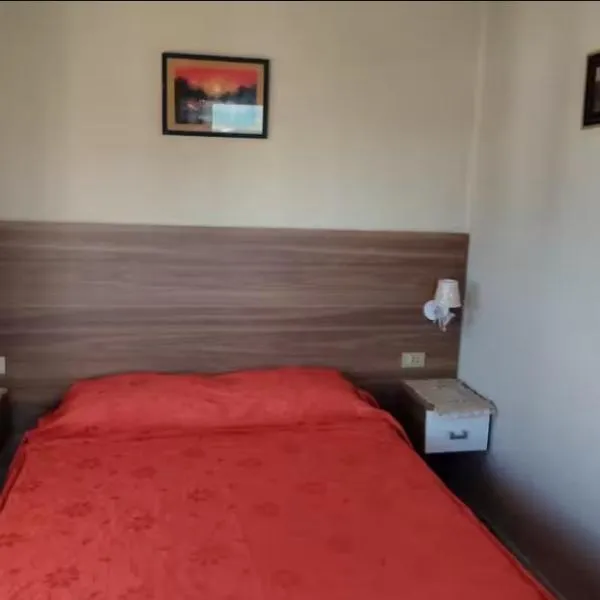 Habitaciones en Zona Céntrica, hotel in Tarija