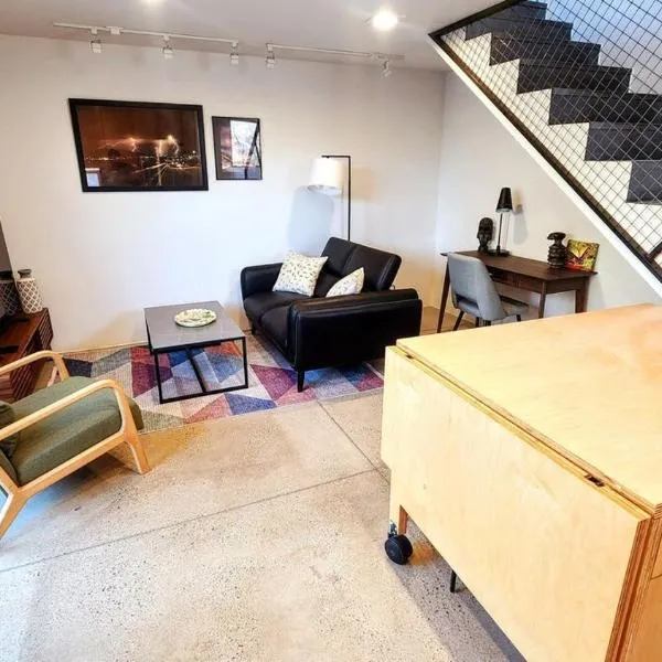 Private Townhome Haven in Downtown, hotel Albuquerque-ben