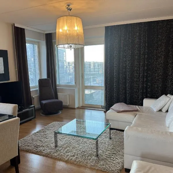 Gella Canalside Apartments with sauna and balcony in address Saukonpaadenranta 4, hotel in Helsinki