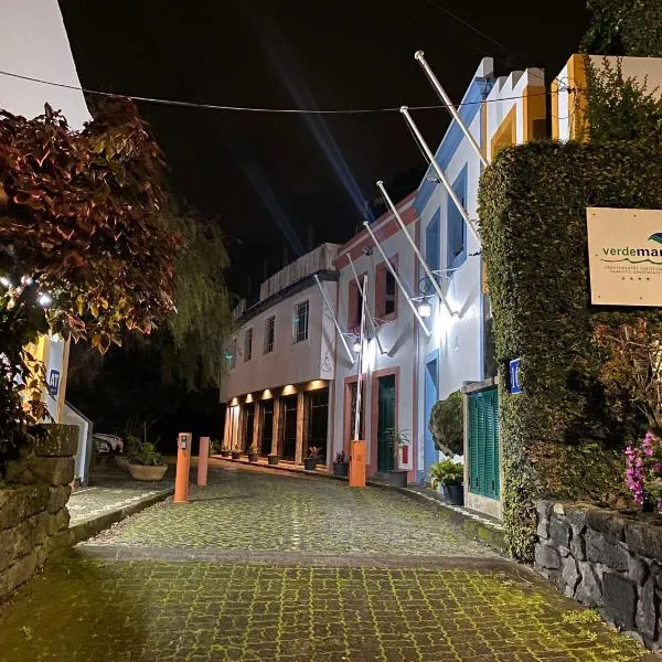 Apartamentos Turisticos Verdemar, hotel in Horta