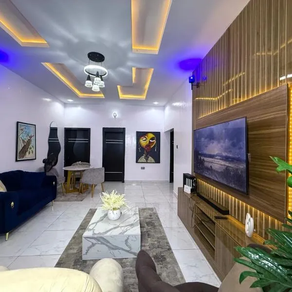Brand new 2 bedroom apartment in Surulere、ラゴスのホテル
