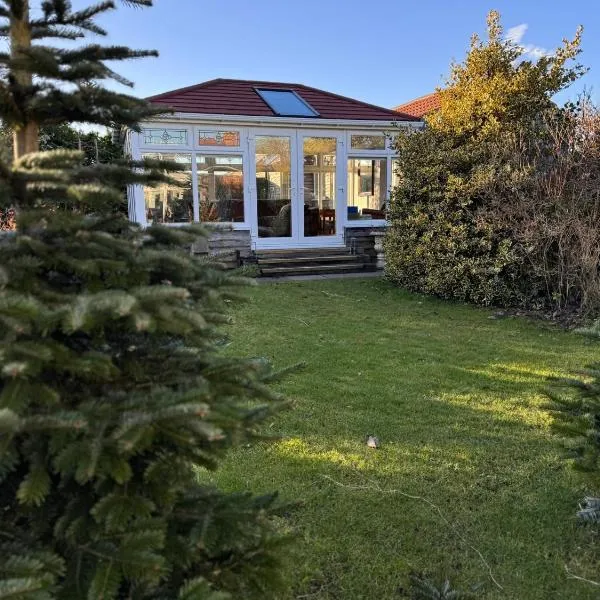 Gardenside Lodge ,Self Catering, Dog friendly, Holiday Home, County Durham, hotel in Low Etherley