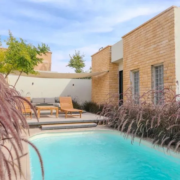 Portal Chalets With Private Pool - Al-Rawda, hotel in Riyadh