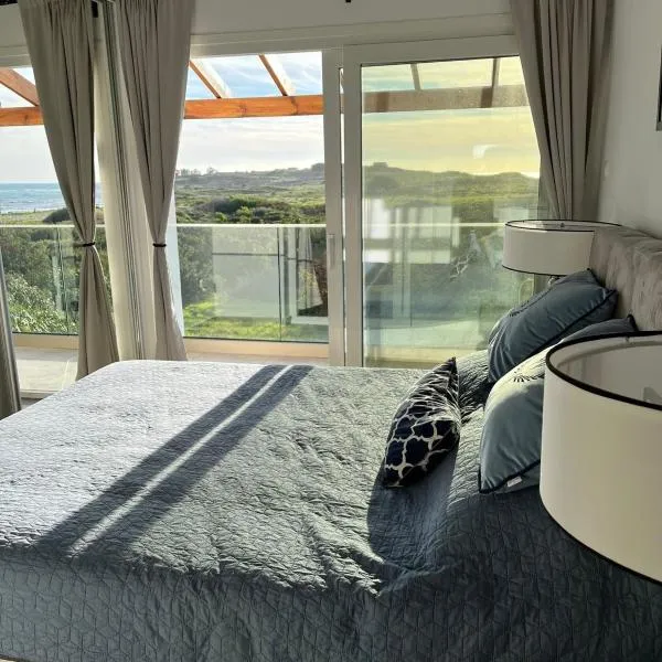 Breath taking seaview Apartment at Lighthouse Beach, hotel in Paphos City