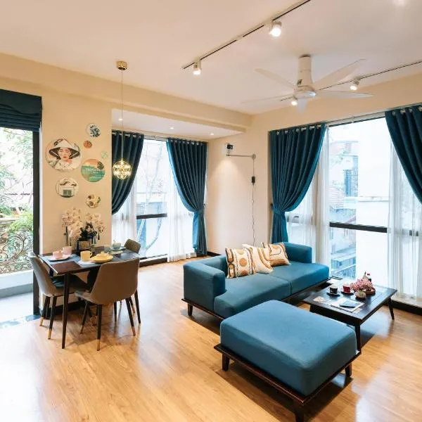 High-ser Apartment -2BR - NiceView - Parking - Spacious - In center, khách sạn ở Hà Nội
