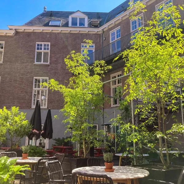 LABnul50 self check-in hotel Groningen, hotel en Groninga