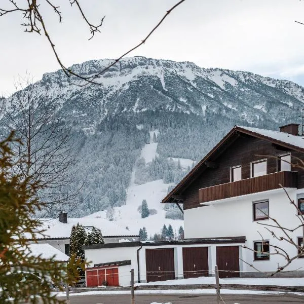 Haus Bergliebe - Breitenbergblick、プフロンテンのホテル