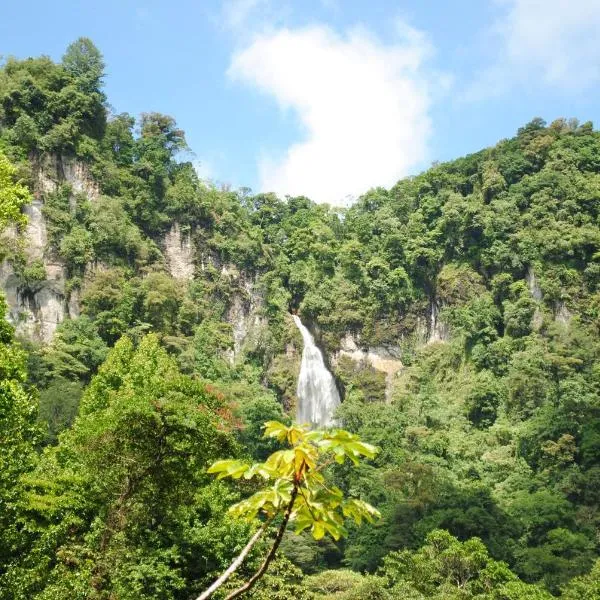 Reserva Los Nogales, Hotel in Paso Real de Cuá