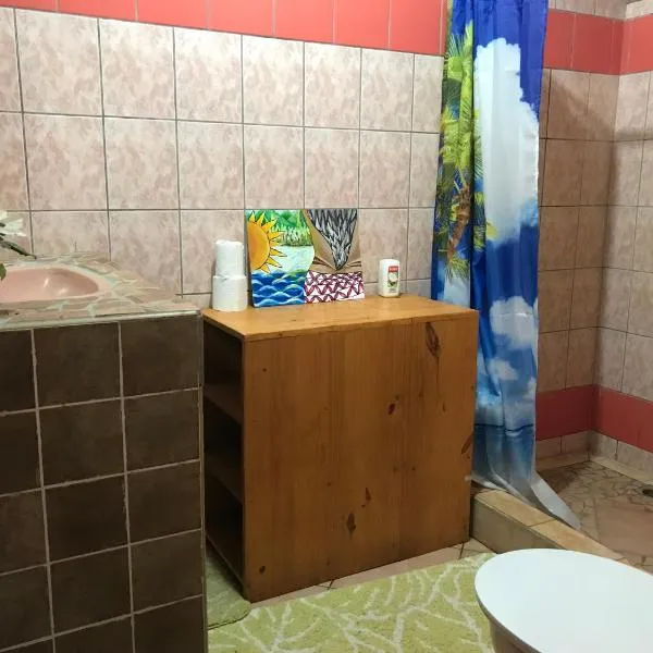 Chez NiNa, hôtel à Opoa