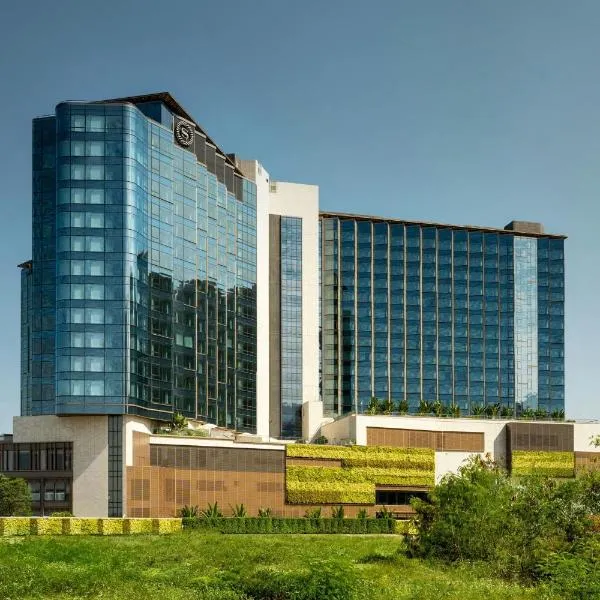 Sheraton Hong Kong Tung Chung Hotel, hotel in Hong Kong