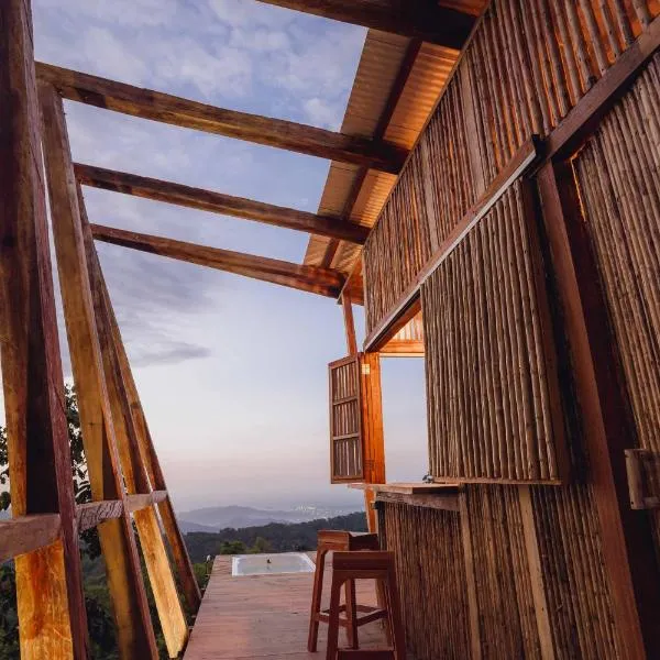 BAJO EL CIELO Glamping MINCA, hotel en Minca