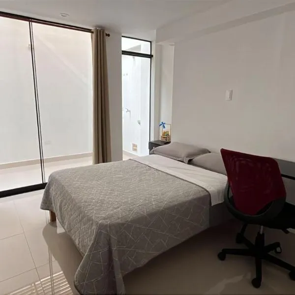 Suite Acogedora Wifi BañoTV AC, hotel v destinaci Piura