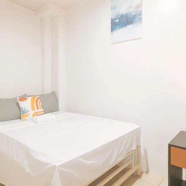 Cozy Cove Inn by RedDoorz, hotel in Bacolod