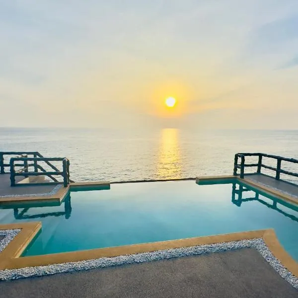 Ocean Front Villa Koh Tao, hotel in Koh Tao