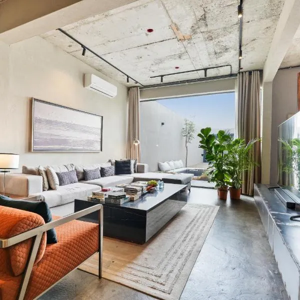 Portal Chalets With Private Pool - AlQirwan, hotel in Riyadh