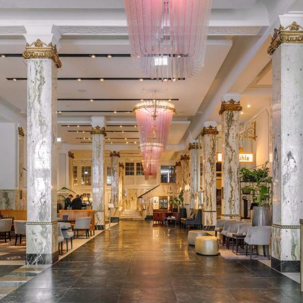 Reichshof Hotel Hamburg, Amburgo