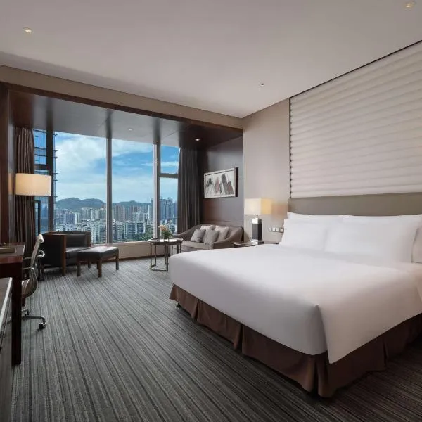 重庆丽笙世嘉酒店 - 入住期间每间房赠送2瓶本地啤酒，位于重庆的酒店