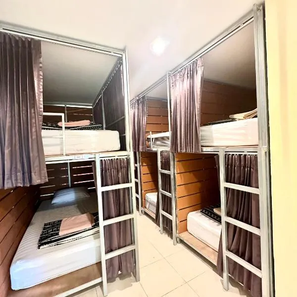 Tnon Samui Hostel, hotel in Chaweng