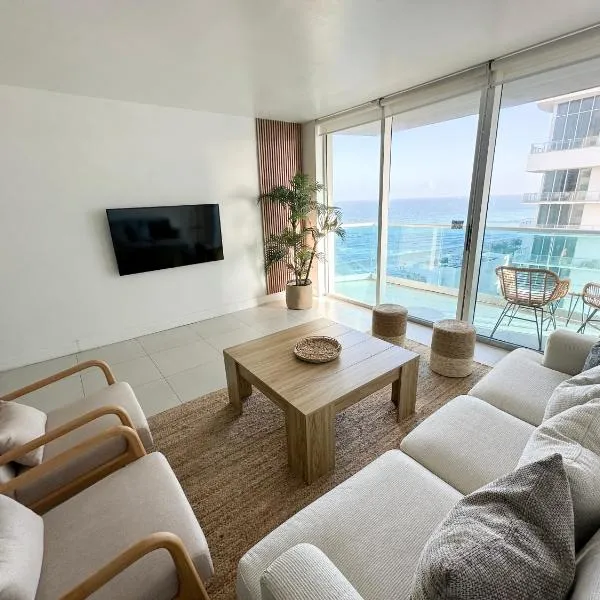 Departamento frente al mar con salida directa a playa., hotel in Hollywood
