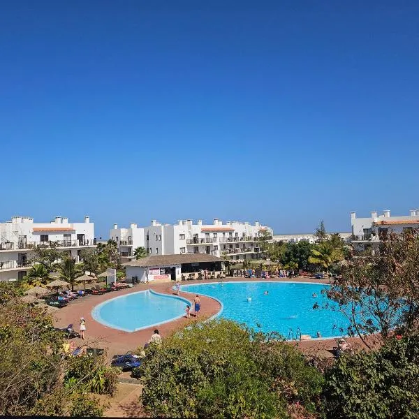 Privat Apartment with Pool View!、サンタ・マリアのホテル