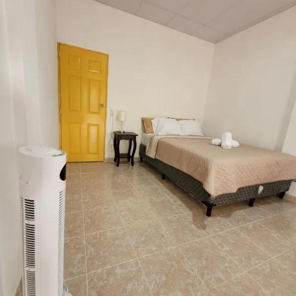 Mi pueblo Hostal Nahuizalco, hotel in Nahuizalco