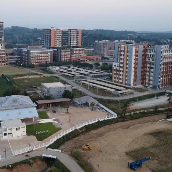 Eng Fah Luang Hotel, hôtel à Ban Huai Phlu