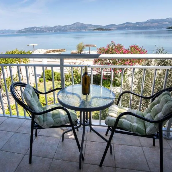 Mediterranean Seaside Apartments - Deak, hotel in Drače