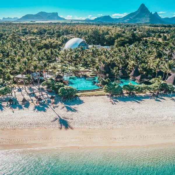 La Pirogue Mauritius, hotel in Flic-en-Flac