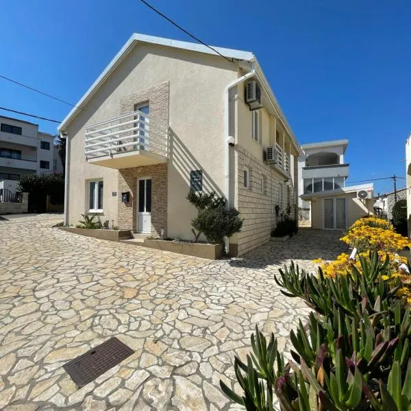 Apartmani Borex, hotel v Trogiru
