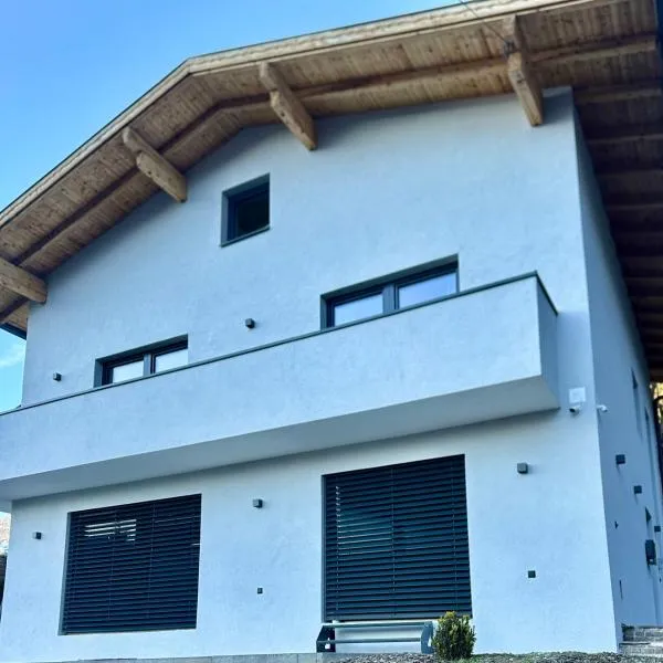 Apart Alm, ξενοδοχείο σε Karrösten