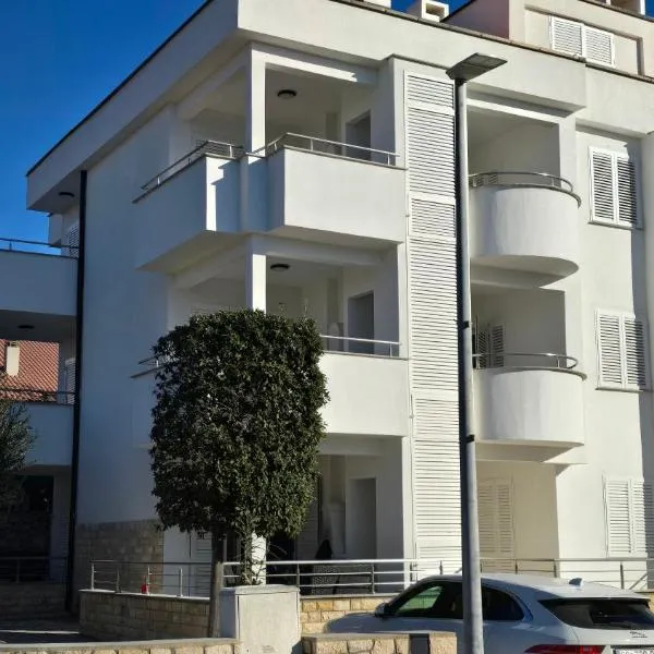 CRYSTAL WAVE Apartments，諾瓦的飯店