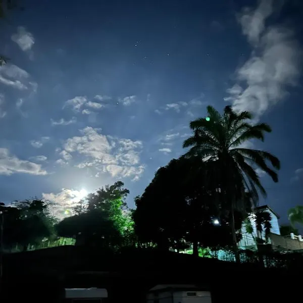 Rancho Duas Luas Apoio Camping, Hotel in Rio das Ostras