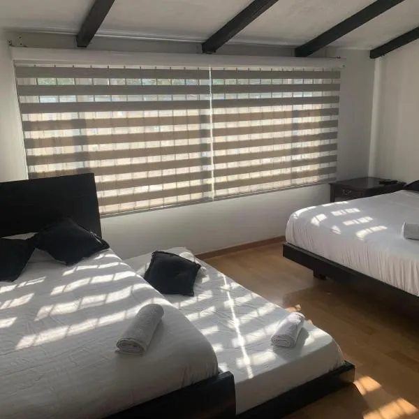 Casa Colonial la Esperanza, cerca al Aeropuerto el Dorado- familiar, hotel v destinaci Bogotá